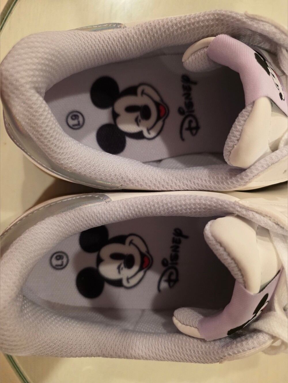 Disney Mickey Mouse sneakers and cap set in pink and white - Picture 6 of 9